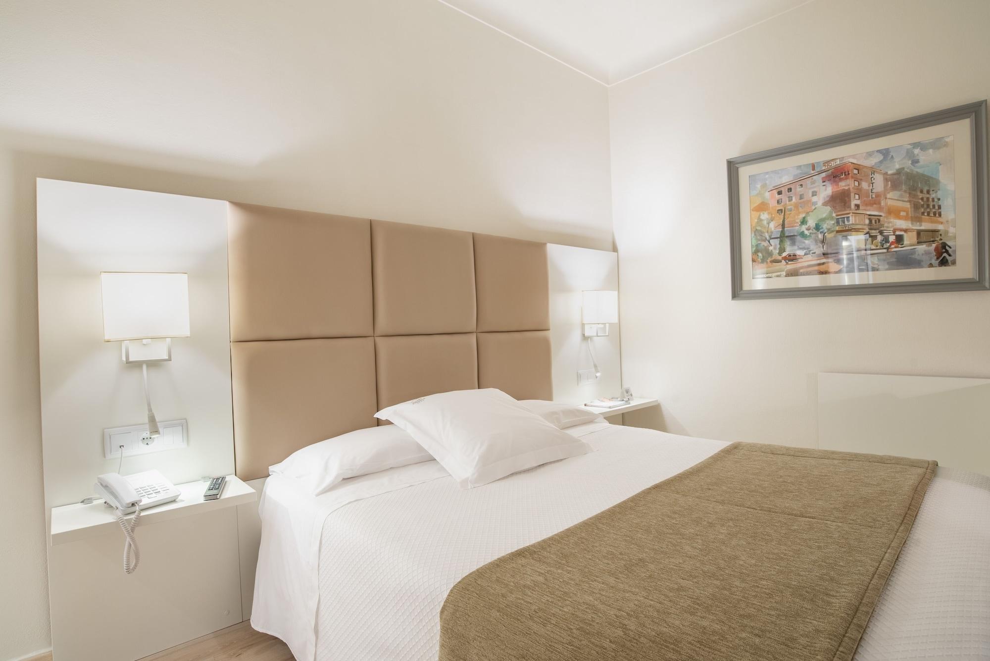 Hotel Pirineos Figueres By Pierre & Vacances المظهر الخارجي الصورة