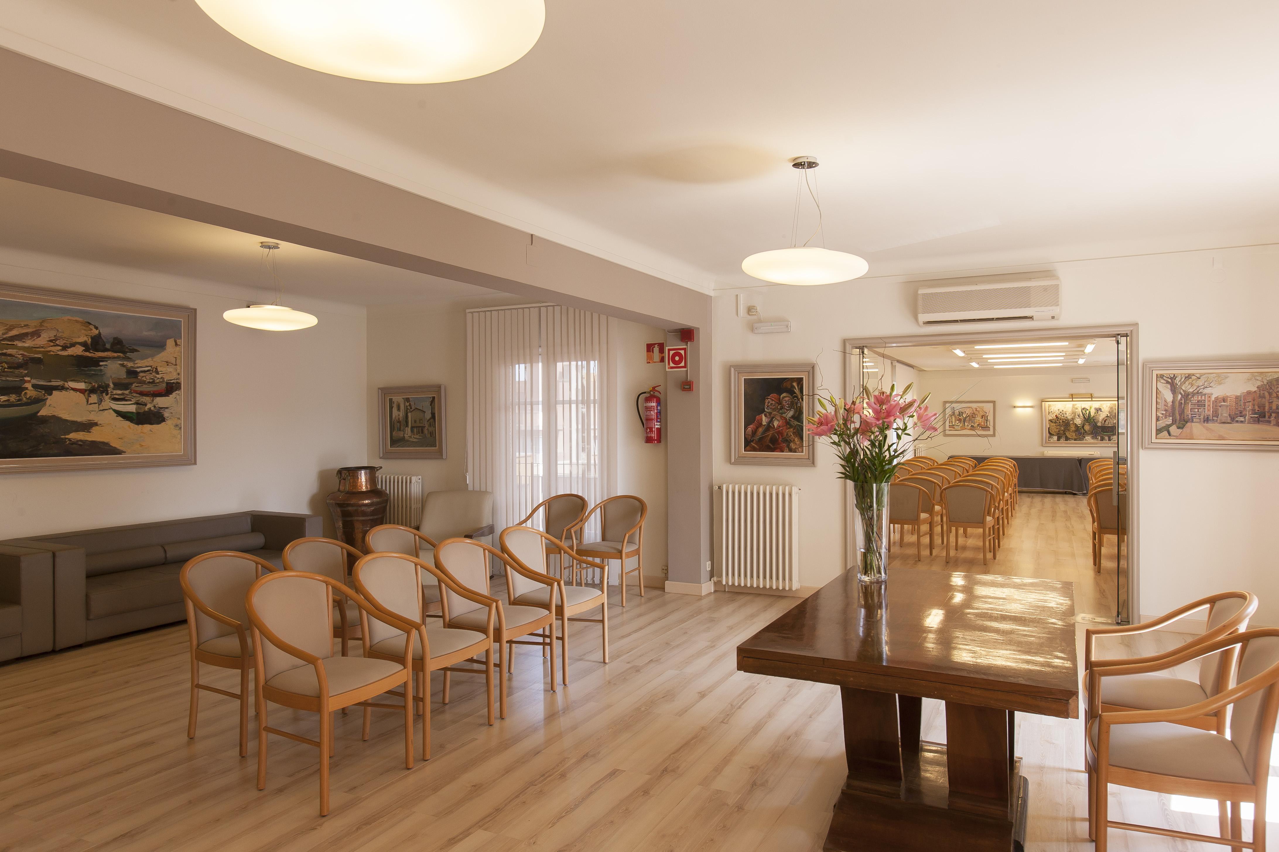 Hotel Pirineos Figueres By Pierre & Vacances المظهر الخارجي الصورة