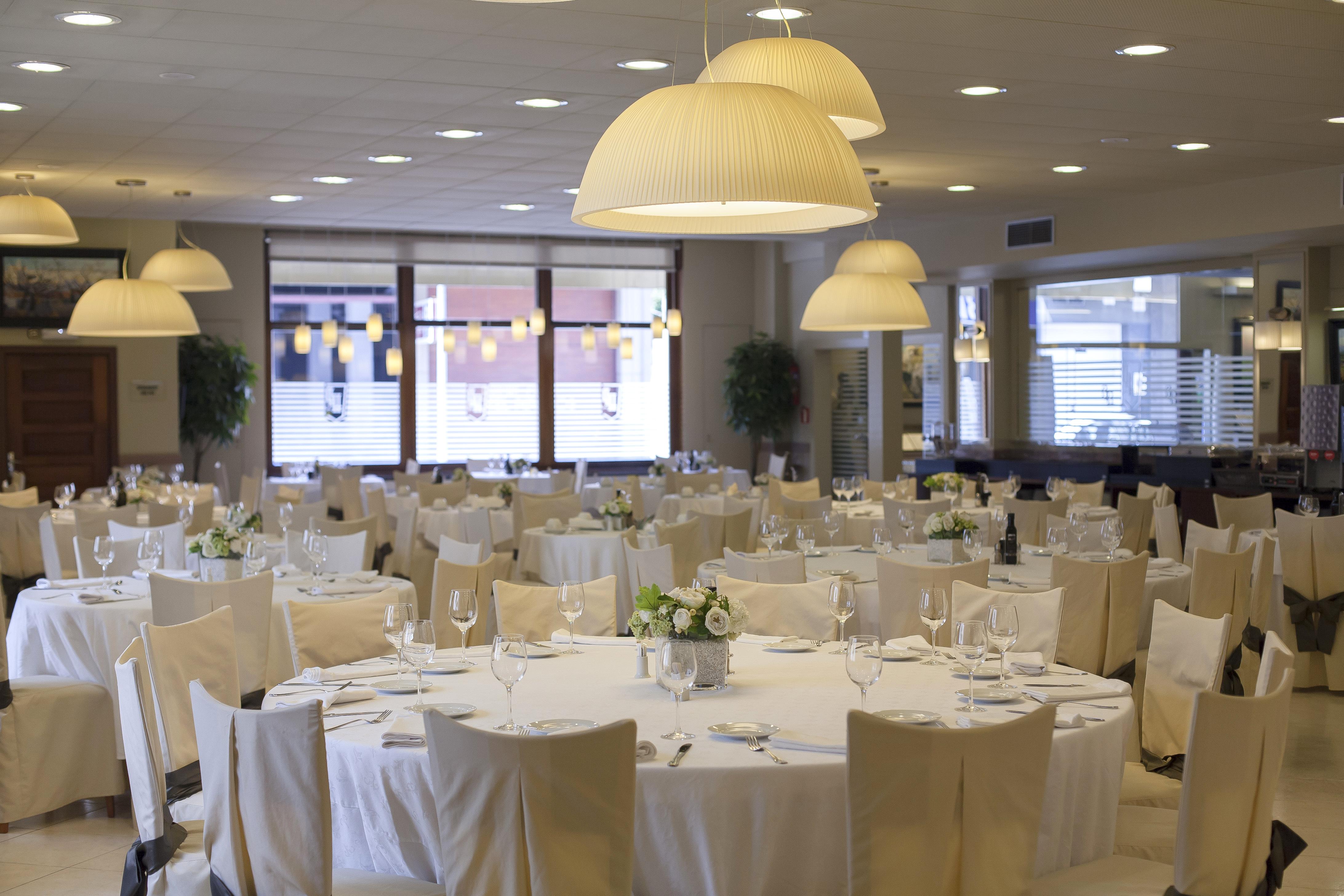 Hotel Pirineos Figueres By Pierre & Vacances المظهر الخارجي الصورة