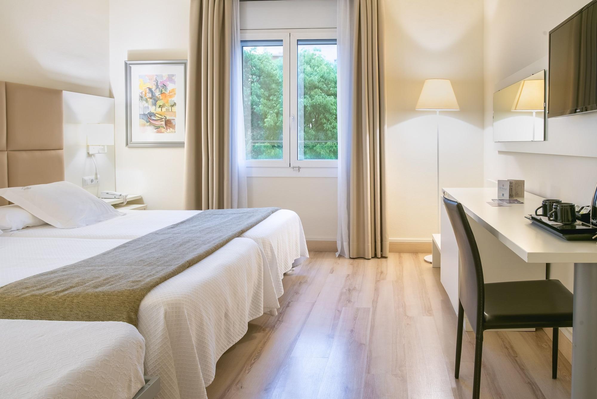 Hotel Pirineos Figueres By Pierre & Vacances المظهر الخارجي الصورة