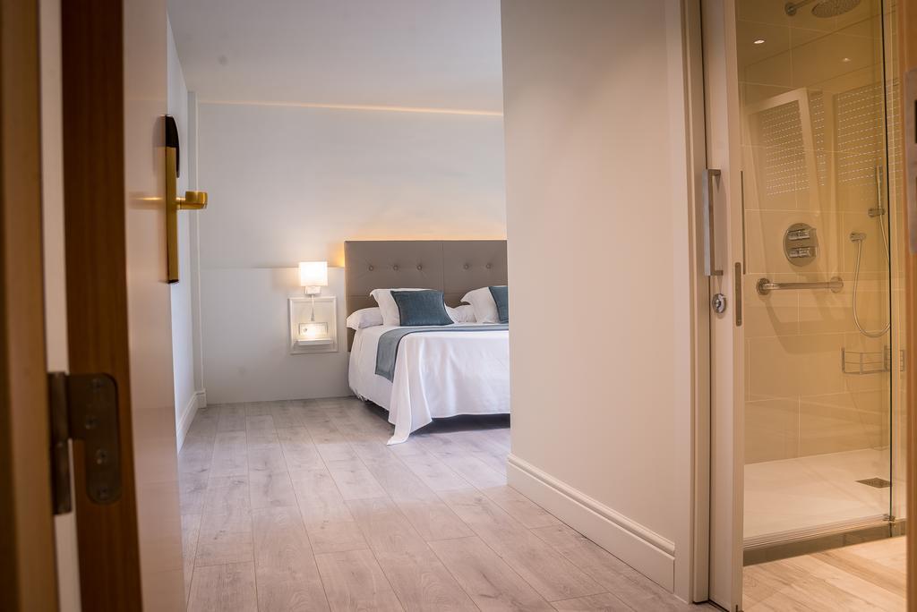Hotel Pirineos Figueres By Pierre & Vacances المظهر الخارجي الصورة