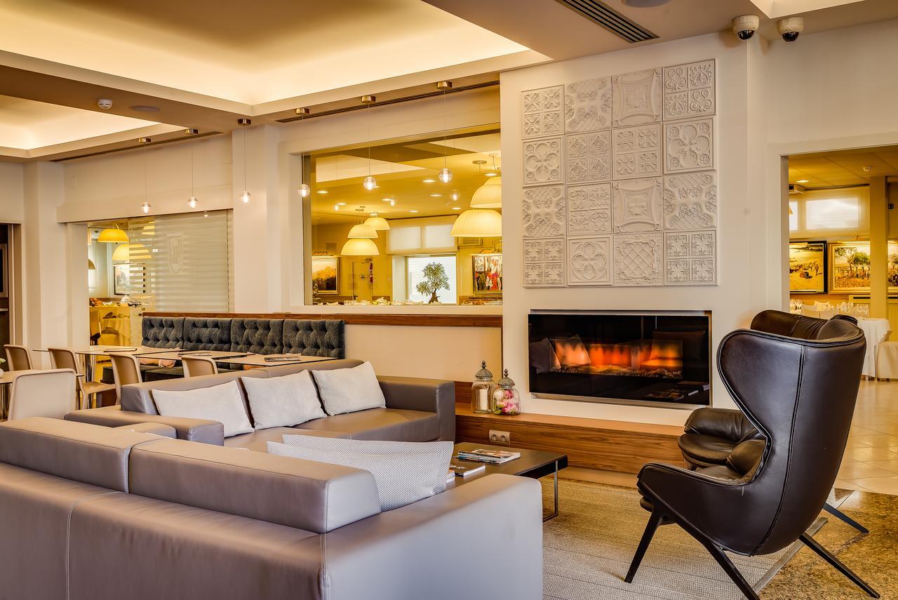 Hotel Pirineos Figueres By Pierre & Vacances المظهر الخارجي الصورة